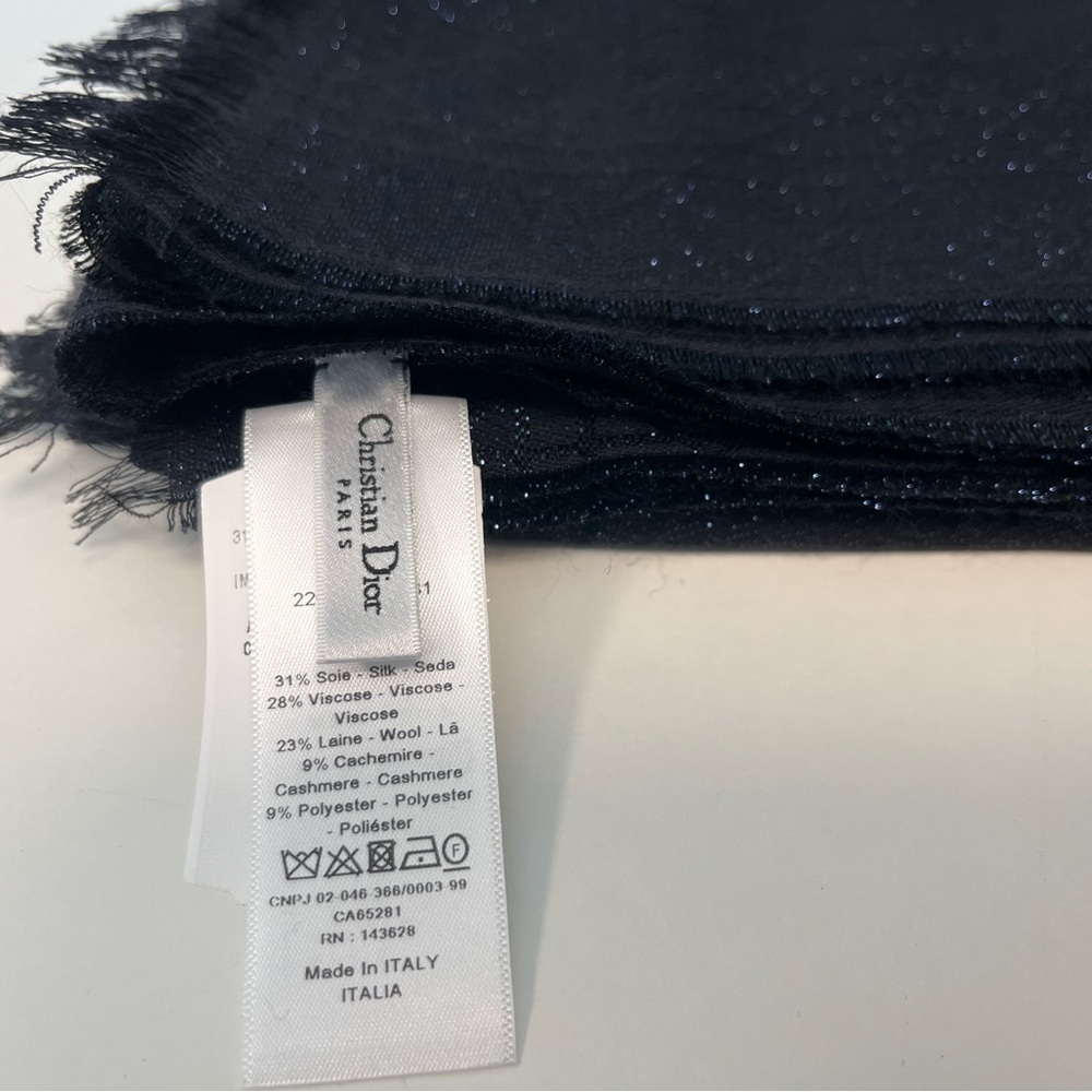 New Dior Scarf Stole - Picture 9 of 10